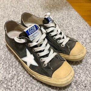 Golden Goose Deluxe Brand Sneakers V Star 37